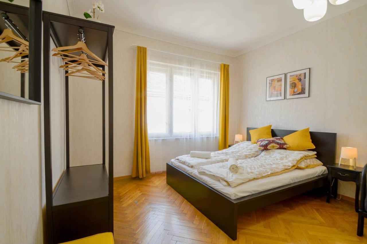 Apartamento Lonyay Gellert View 2Br Budapest Exterior foto